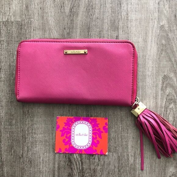 Stella & Dot Wallet - Picture 1 of 3